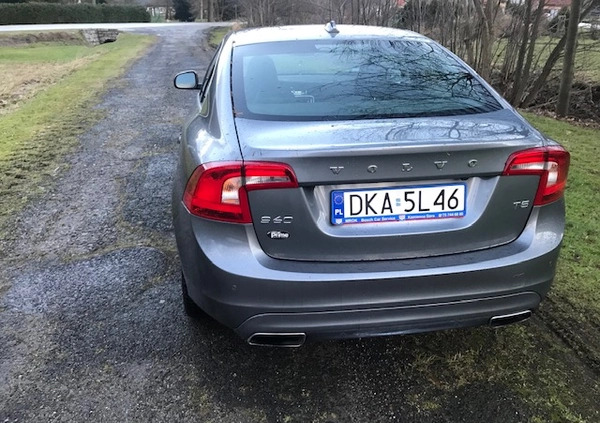 Volvo S60 cena 68000 przebieg: 67000, rok produkcji 2016 z Góra małe 46